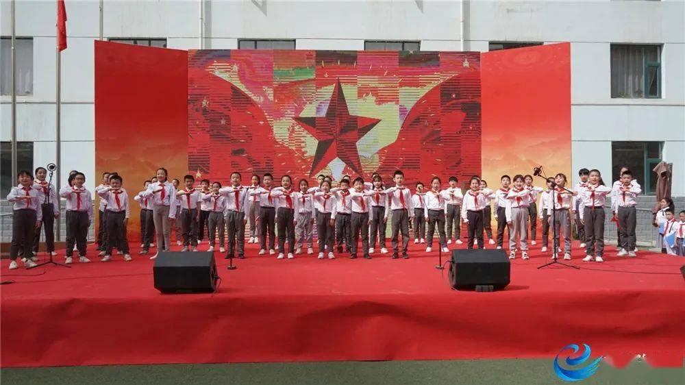 突然发现自己不是亲生的而且亲生父母找上来？游戏画面